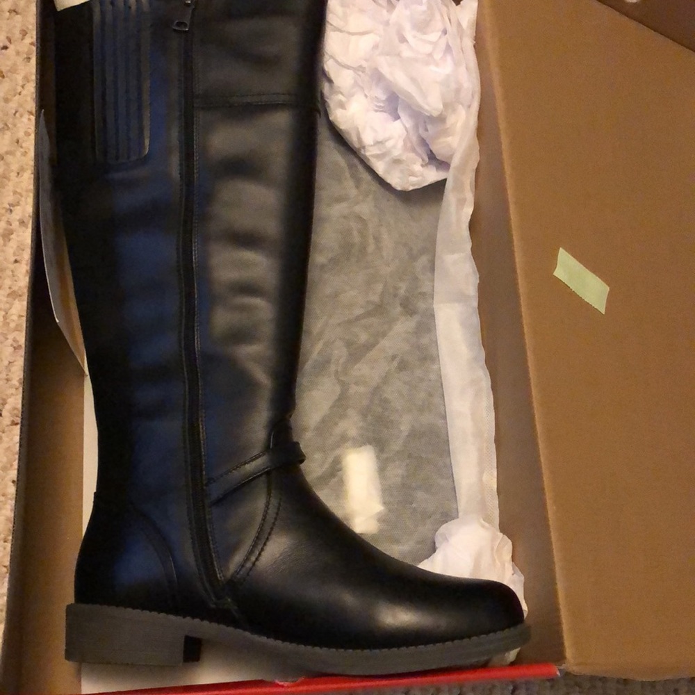 Propet black leather knee-high zippered boots, women’s size 9.5 D (wide). NIB.